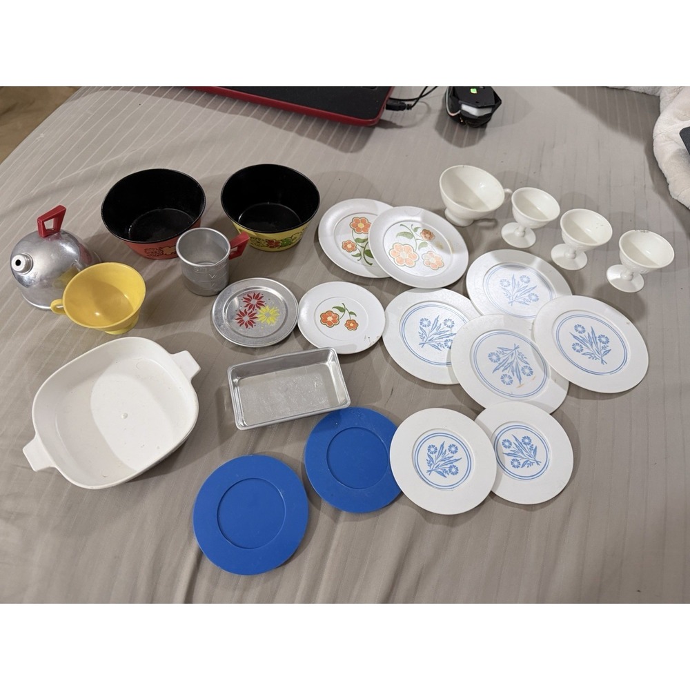 Vintage LOT PRETEND PLAY DISHES‎ Toys KITCHEN UTENSILS